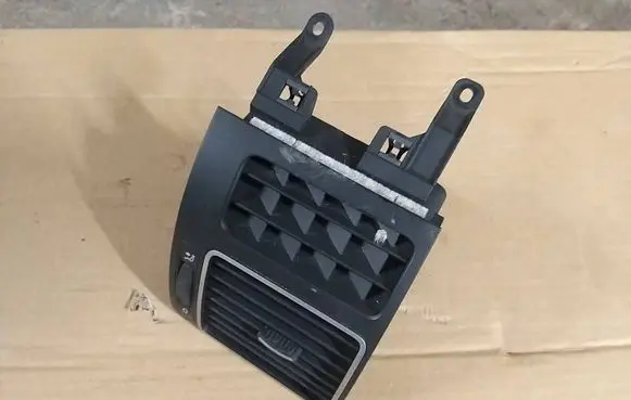 Volkswagen Touran II Dashboard side air vent grill/cover trim 1T0819704E