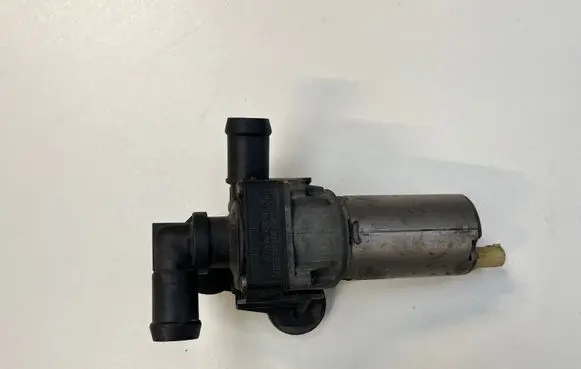 BMW 3 E90 E91 Electric auxiliary coolant/water pump 6928246