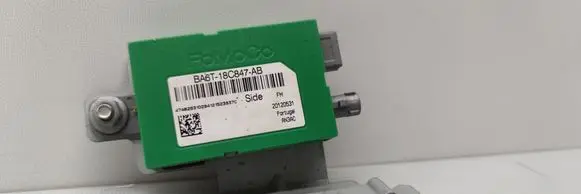 Ford Fiesta Aerial antenna amplifier BA6T18C847AB