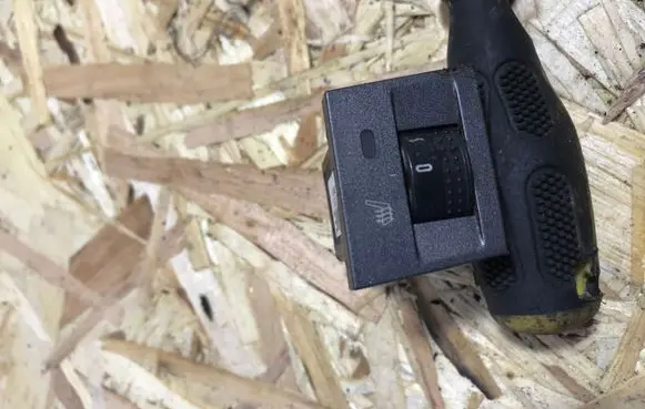Opel Vectra C Seat heating switch 13138251 32429810