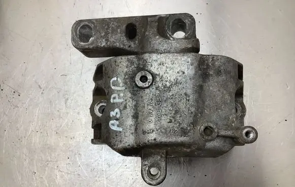 Audi A3 S3 8P Engine mount bracket 1K0199262