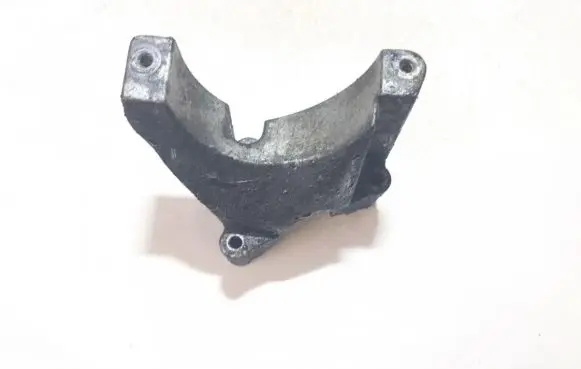 Citroen C8 Engine mounting bracket 9642089680