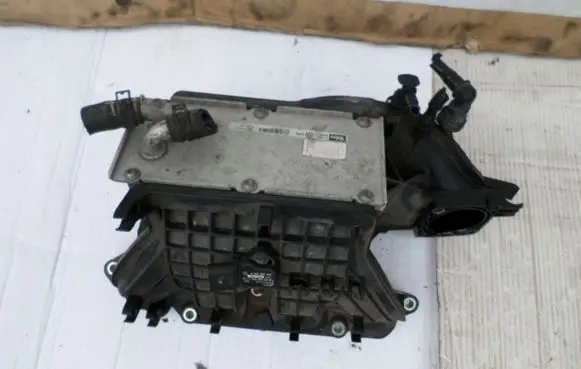 Skoda Octavia Mk2 (1Z) Intake manifold 03C145749B