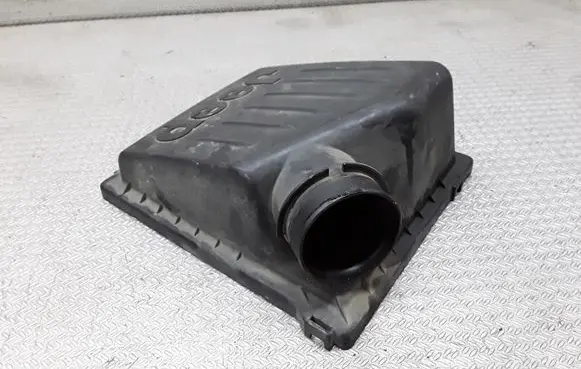 Jeep Grand Cherokee (WJ) Air filter box cover 04854257AB
