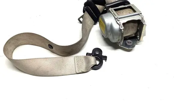 BMW 5 G30 G31 Front seatbelt S2743007204 34133468D
