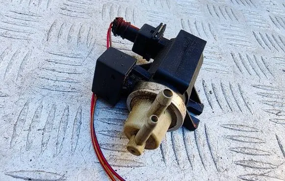 Opel Meriva A Turbo solenoid valve 72190339 897219