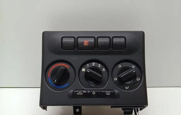 Opel Zafira A Climate control unit 90589777