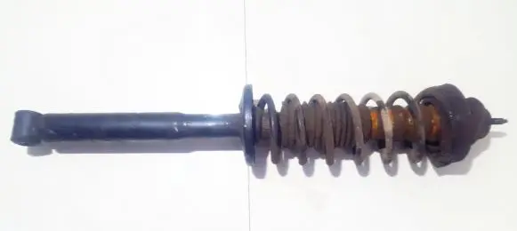 Volkswagen Golf III Rear coil spring