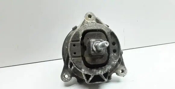 BMW 1 F20 F21 Engine mount bracket 6787657