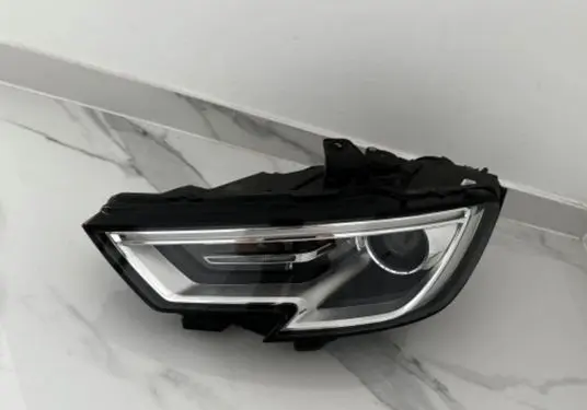 Audi A3 S3 8V Headlight/headlamp 8V0941005E 90104556 39882129