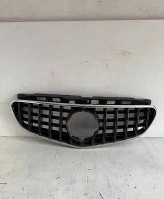 Mercedes-Benz E AMG W212 Front bumper upper radiator grill