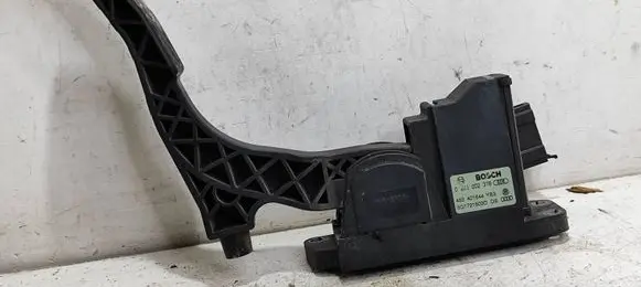 Skoda Fabia Mk1 (6Y) Accelerator throttle pedal 6Q1721503D 0281002378 483401644