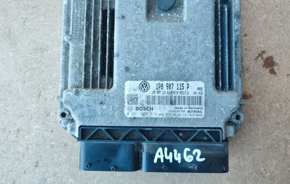 Seat Altea Engine control unit/module 1P0907115P