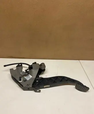 Volkswagen Transporter - Caravelle T5 Clutch pedal 7E1721059E ES9720059E
