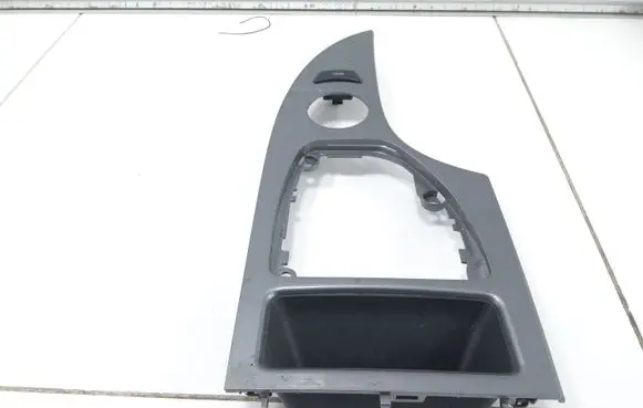 Other center console (tunnel) element