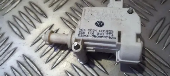 Volkswagen Golf V Central locking motor 1K6810773 3B0959782A