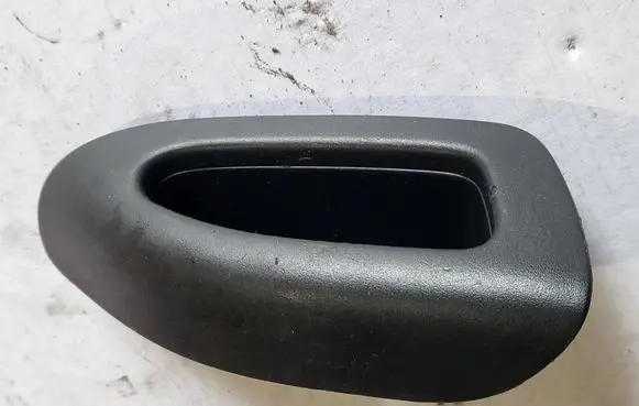 Nissan Note (E12) Front door interior handle trim 829503VWOA