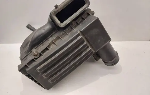 Volkswagen Golf V Air filter box 1K0129607AD 1K0129620E 1K0129601AR