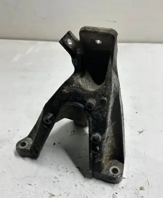 Audi A6 S6 C6 4F Engine mounting bracket 4F0199308F