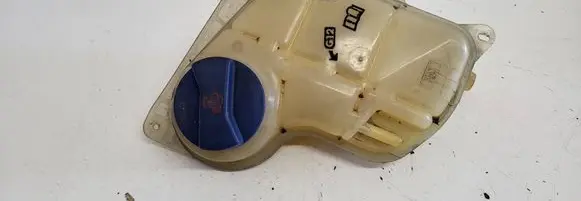 Volkswagen PASSAT B5 Coolant expansion tank/reservoir 8D0121403L