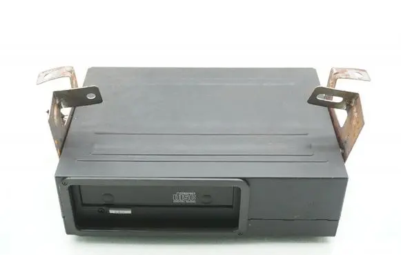 Radio/CD/DVD/GPS head unit