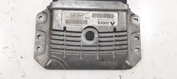 Renault Megane II Engine control unit/module 8200283924 5710