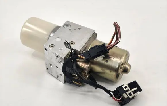 Mercedes-Benz SLK R170 Convertible roof hydraulic pump A1708000030 HB92907100