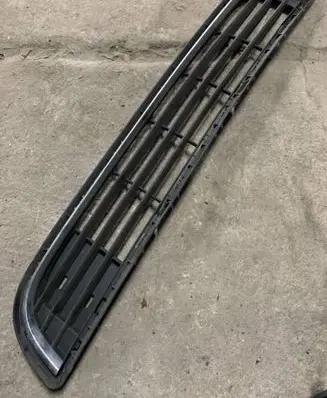 Citroen Berlingo Front bumper lower grill 9677662180