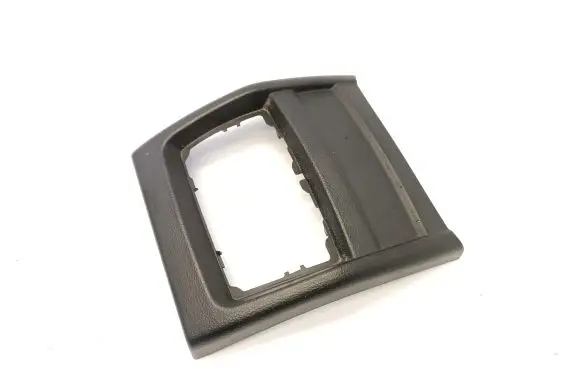 Rear air vent grill