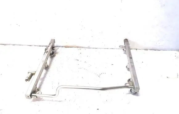 Mercedes-Benz C W204 Fuel main line pipe A2720701395