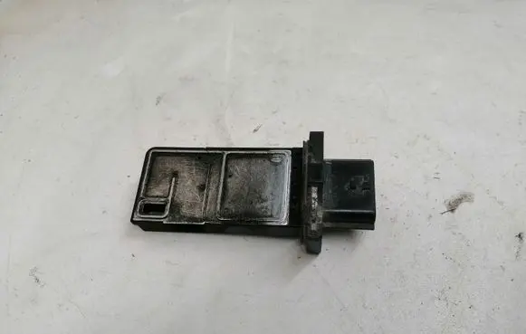 Nissan Navara D40 Mass air flow meter 226807S000 7621 AFH70M38