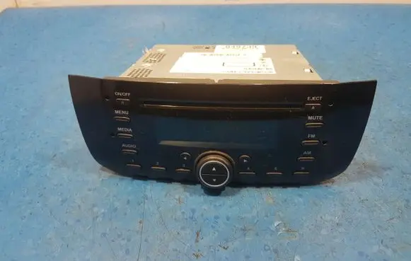 Fiat Punto (199) Radio/GPS head unit trim 7355539210