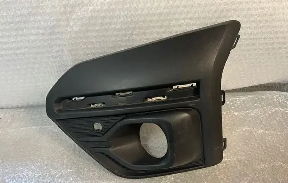 Dacia Sandero III Front bumper lower grill eab-m-261a31 EABM261A31