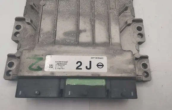 Nissan Qashqai Engine control unit/module 23710HX42C 876574611 A2C98757200