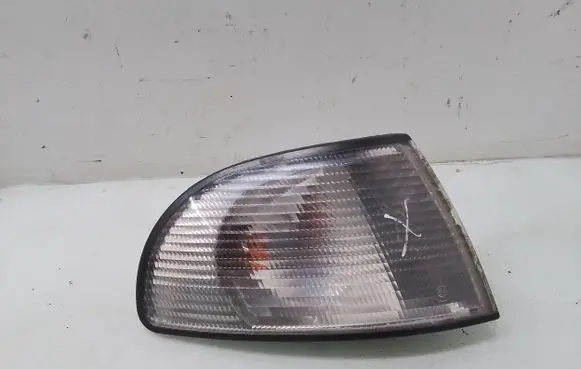Audi A4 S4 B5 8D Front indicator light