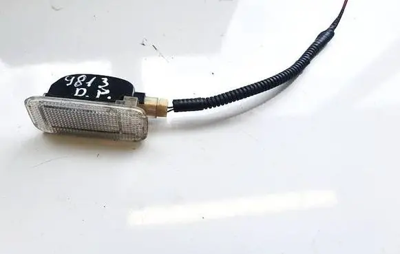 Toyota Avensis T270 Other interior light 8133005050 81330-05050