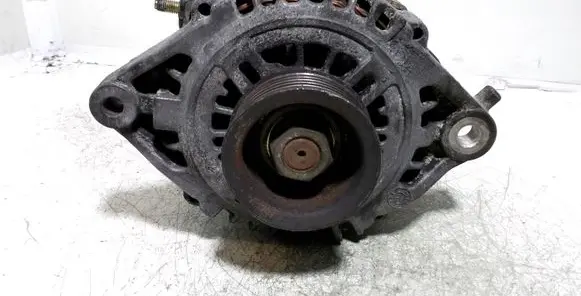 Nissan Primera Generator/alternator 23100AU000 LR180768