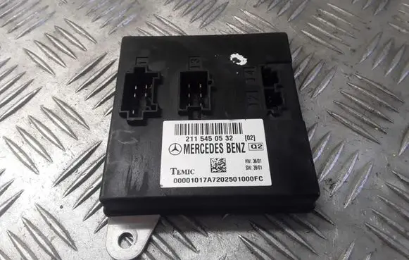 Mercedes-Benz E W211 Comfort/convenience module 2115450532