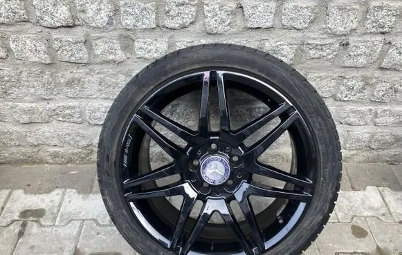Mercedes-Benz C AMG W204 R18 alloy rim A2044010704