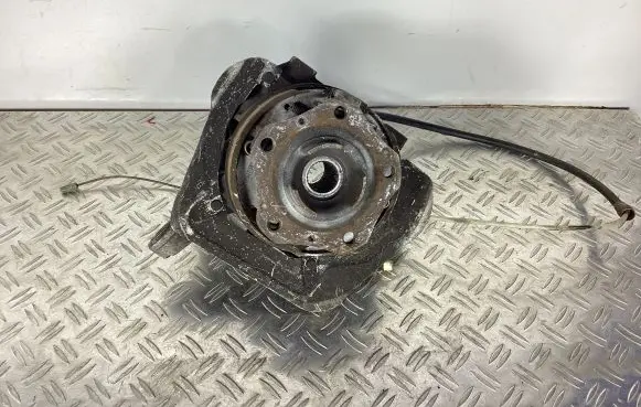 Rear wheel hub