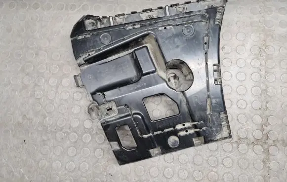 BMW 4 F32 F33 Bumper support mounting bracket corner 7428732