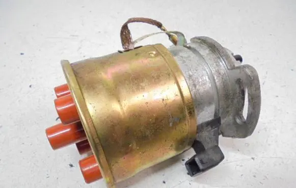 Volkswagen Polo III 6N 6N2 6NF Ignition distributor 030905205AB