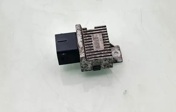 Citroen Berlingo Glow plug pre-heat relay 9663824880
