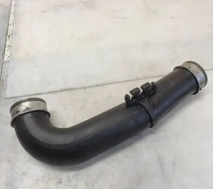 Volkswagen Golf V Intercooler hose/pipe 1K0145833N