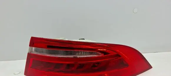 Jaguar XE Rear/tail lights 19733702