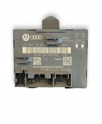 Audi Q7 4M Door control unit/module 8K0959795B