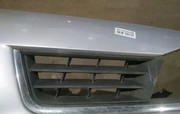 Renault Laguna II Front grill 