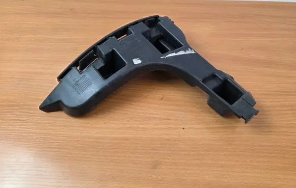 Volvo XC60 Rear bumper mounting bracket 31383481