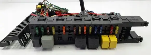 Mercedes-Benz E W211 SAM control unit 2115456501