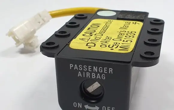 Mitsubishi Grandis Passenger airbag on/off switch MN151936